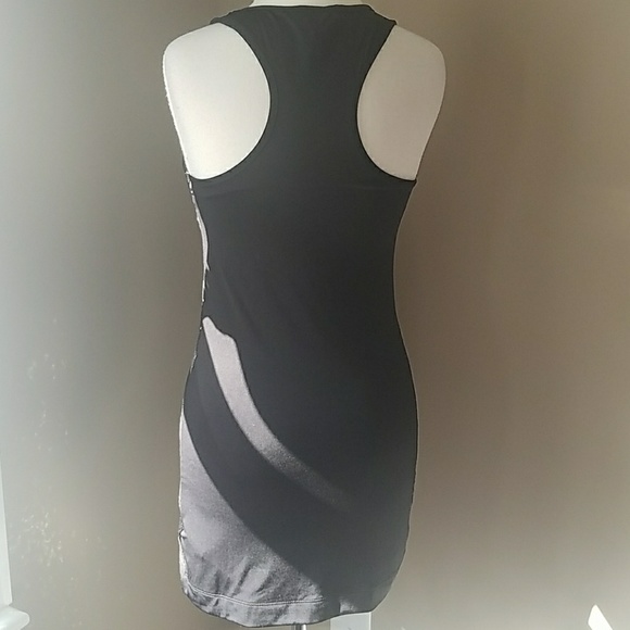 Dress - Picture 3 of 4